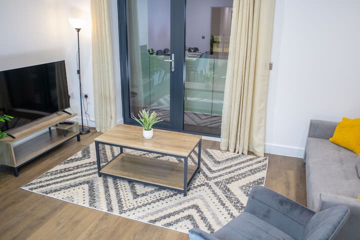 Brighton Relocation Stay Near Beach - Sleeps 6 - Brighton