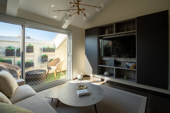 602A – Elegante mansarda con terrazzino gallery image 2