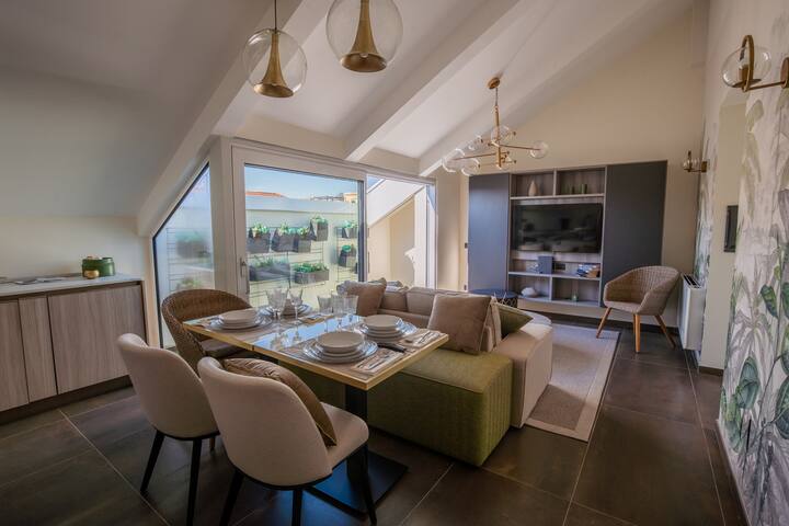 602A – Elegante mansarda con terrazzino gallery image 4