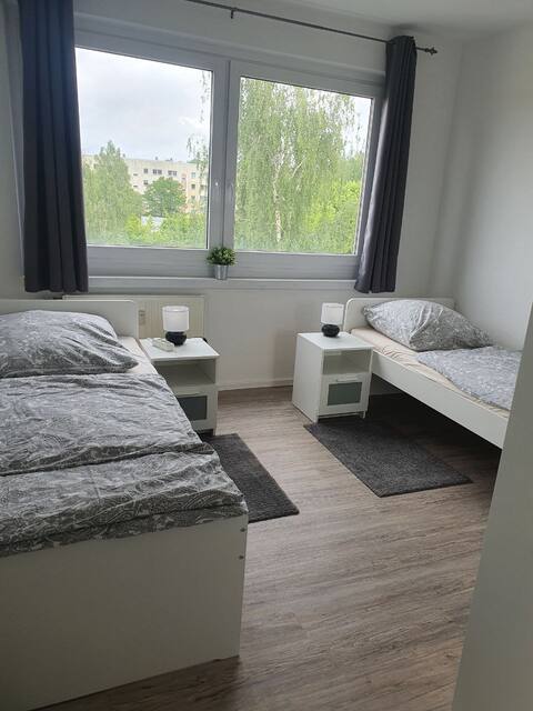 Mechanic's apartment in Zwickau | TV | Kitchen | Wifi