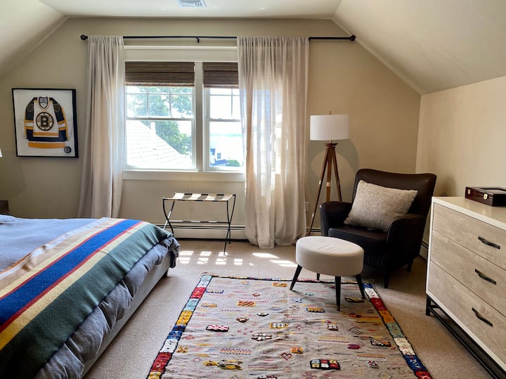 Spálňa s manželskou posteľou King na