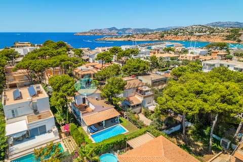 Casa Port Adriano by villasmediterranean