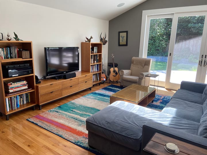 Walk To Downtown Palo Alto! - Fremont