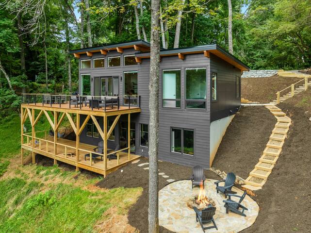 Mtn View, 3 miles to DT AVL, King Beds, Fire Pit gallery image 5