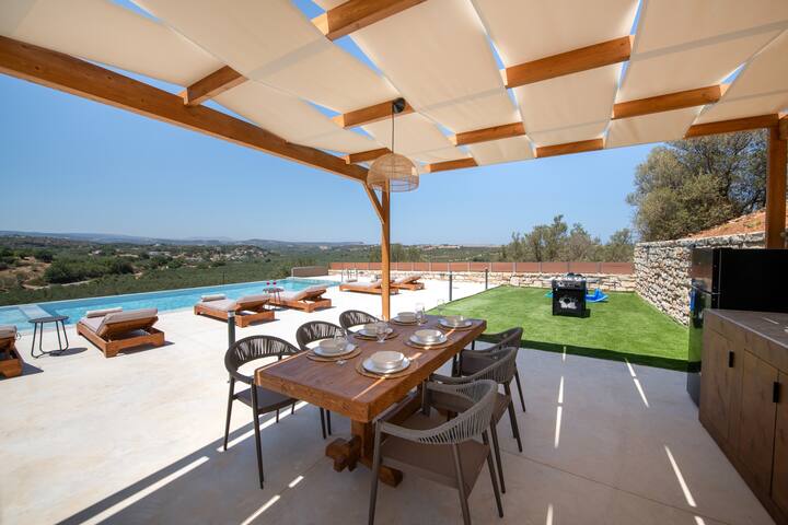 Calmo Luxury Villa I, with Pool Tranquil Elegance gallery image 4