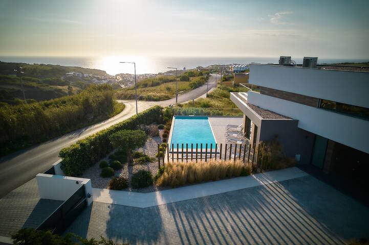 SilverTwistVilla gallery image 2