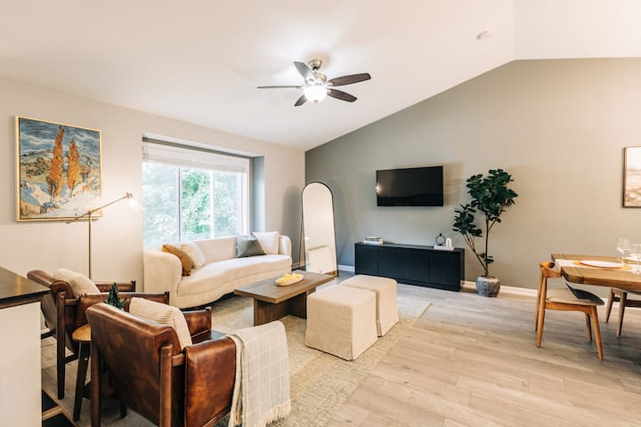 Family Fun Winter Stay w/ Games Near Sports Center