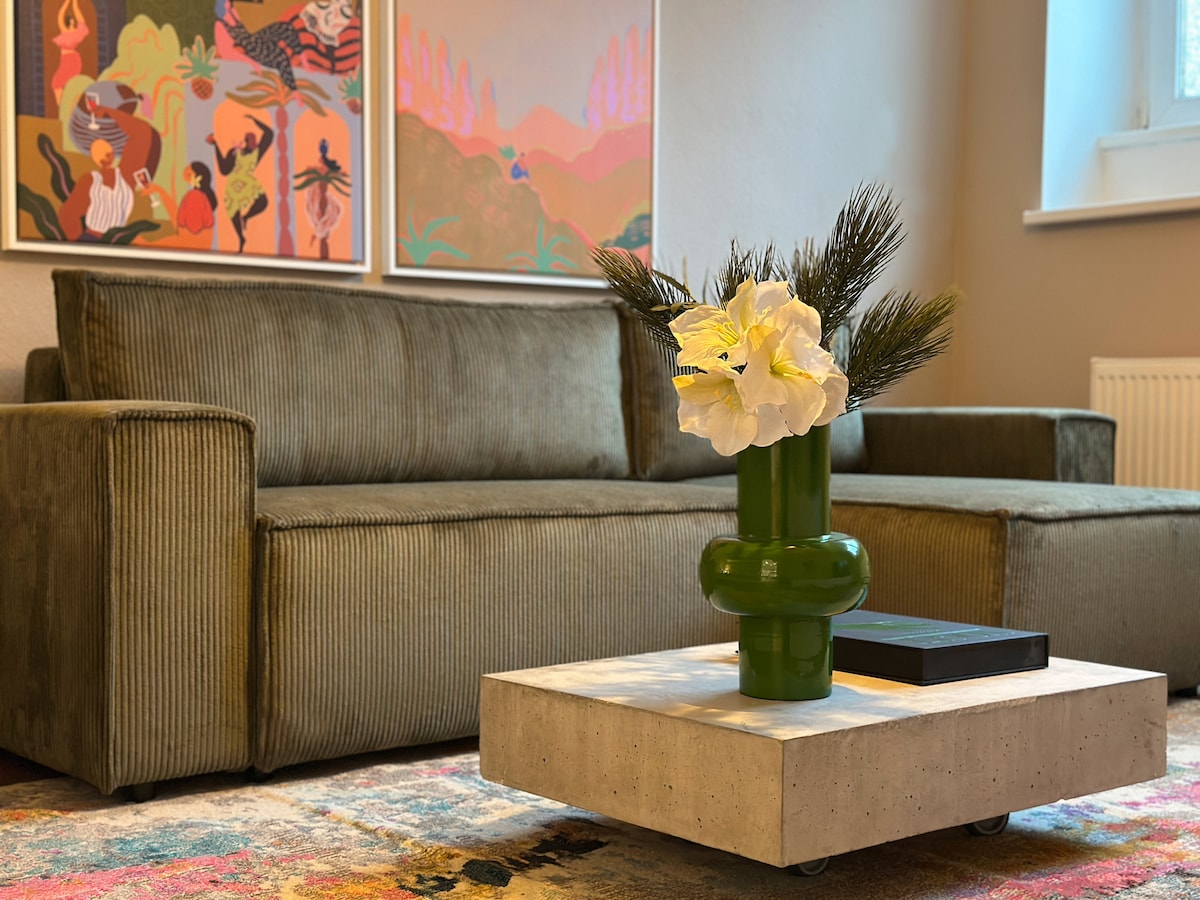 Successful Airbnb property: Central | Maschsee | Group & family friendly in Südstadt