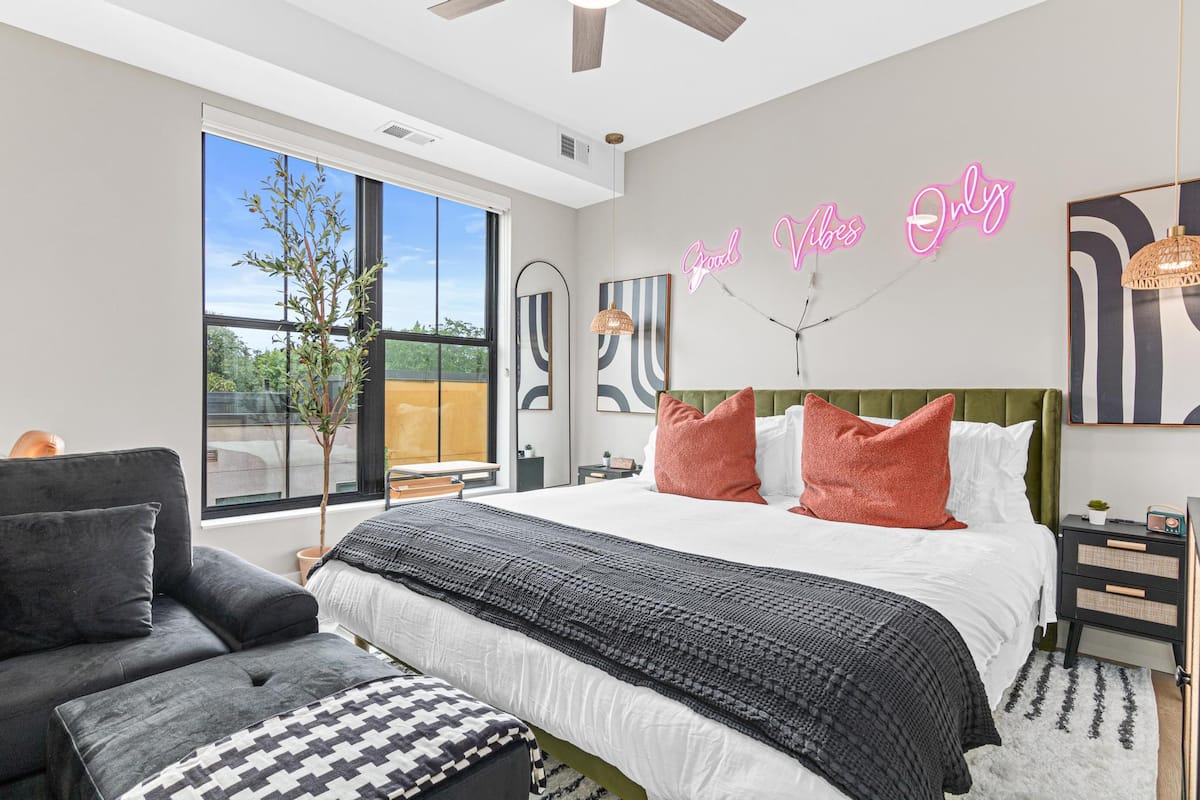 View of Minneapolis, MN Vacation Rentals - Airbnb