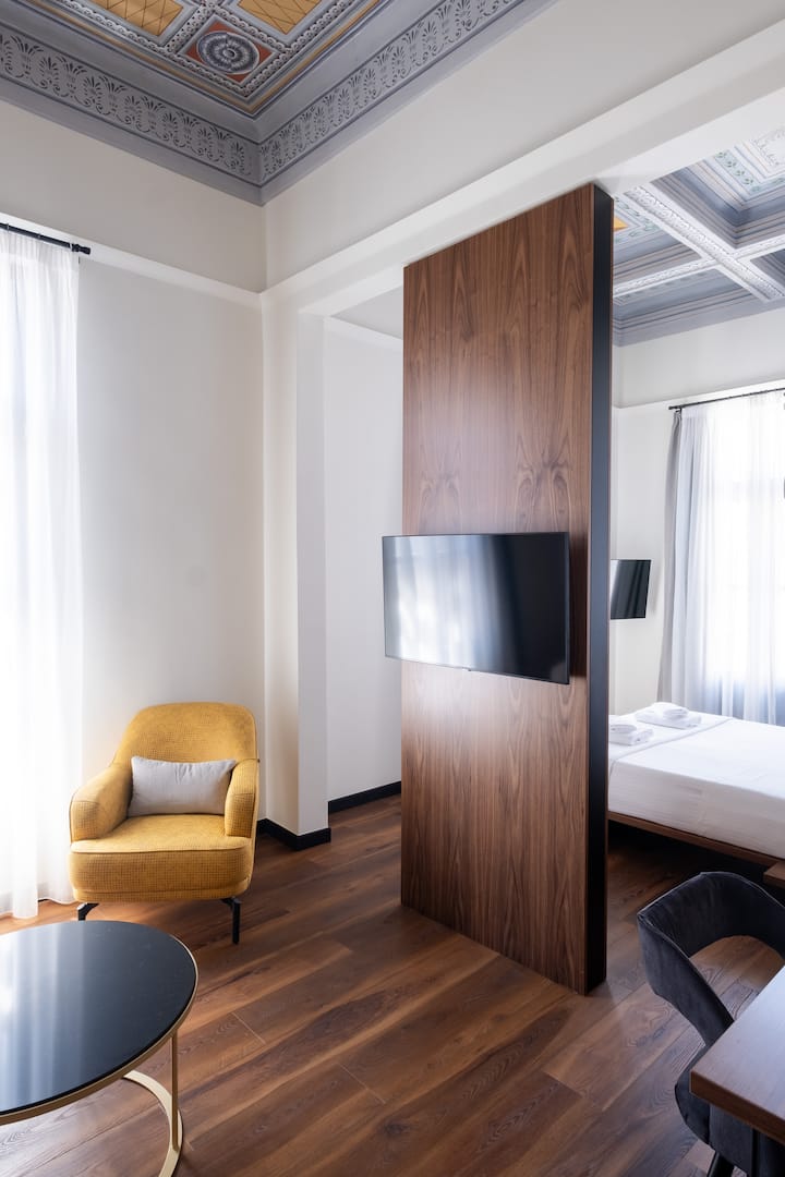Sage Of Bouquet Luxury Rooms - Hanía
