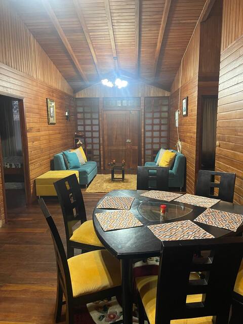 Killa Glamping/Family cabin with pool