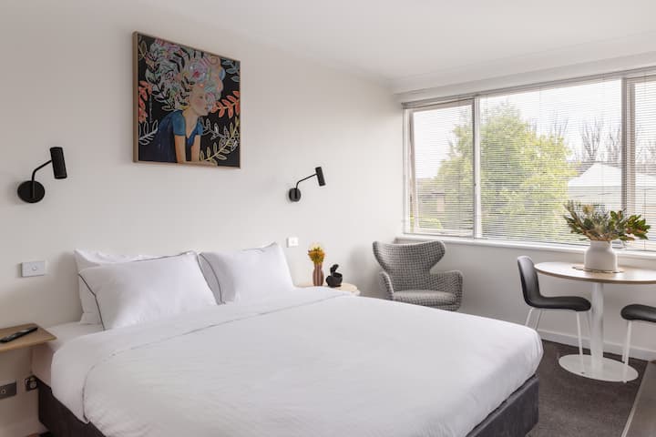 King Studio Plus At Mac St Kilda Blessington St - St Kilda