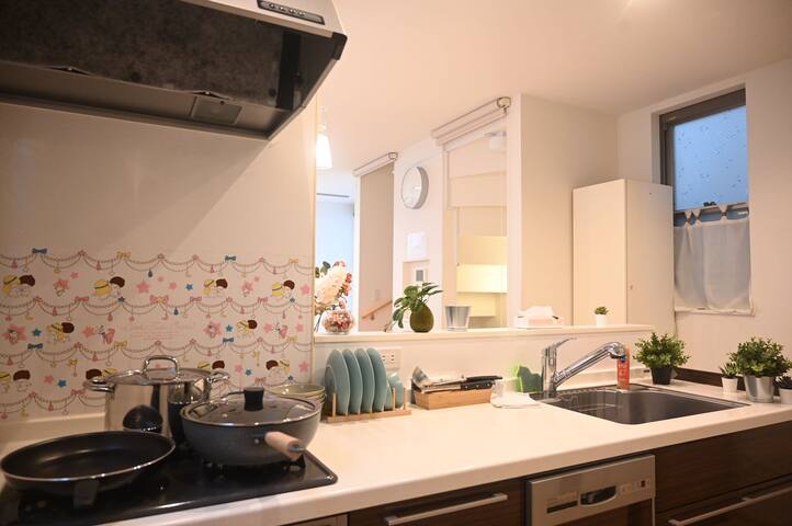 Nishiikebukuro Pure Gray Villa gallery image 3