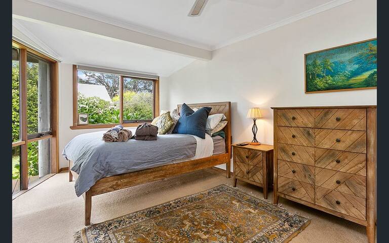 This place stunning ocean views gallery image 3