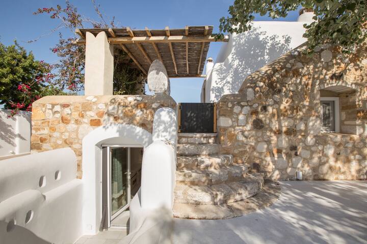 4 Bedroom Villa | Kallos Villas gallery image 3