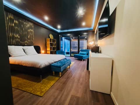 La Belle Suite – 3 min to Airport / Paris metro 14
