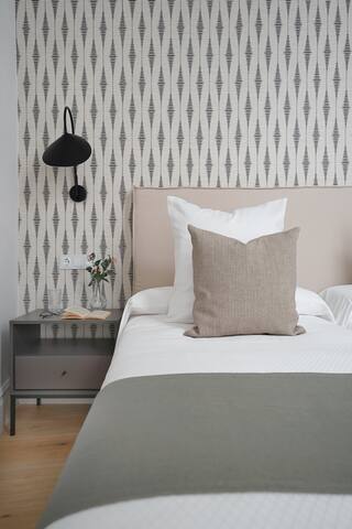 Elegante y tranquilo apto entre Sol y Gran Vía gallery image 5