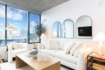 Luxury Midtown 1BR Condo - Pool, Gym, City Views