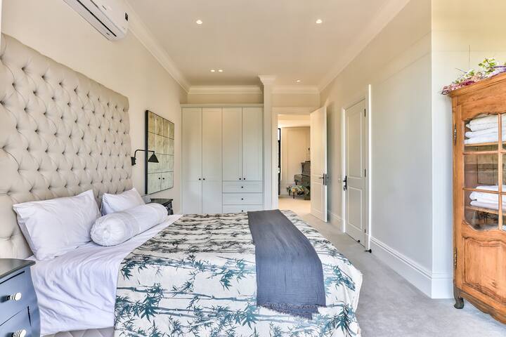 Symphony of Light gallery image 5