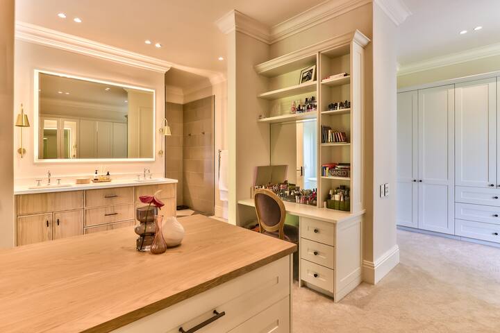 Symphony of Light gallery image 2