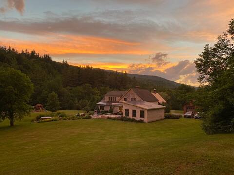 Charming Mountain Home Alongside a Rushing River