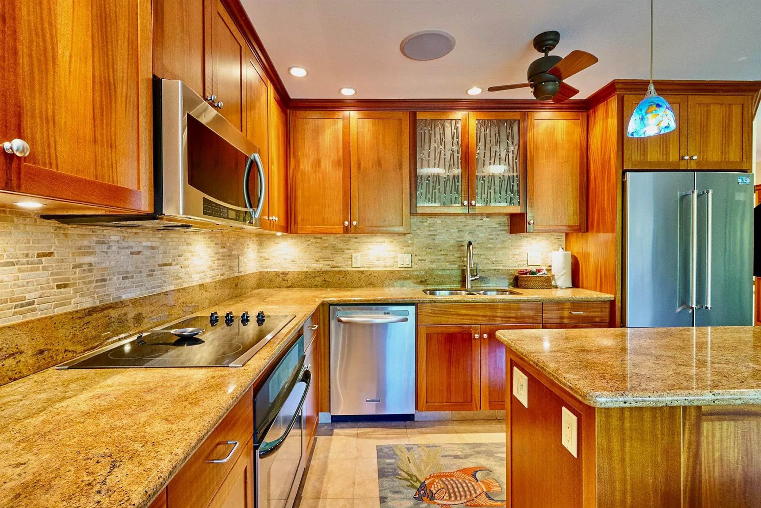 2 Bed / 2 Bath Beachfront Condo - Image 6
