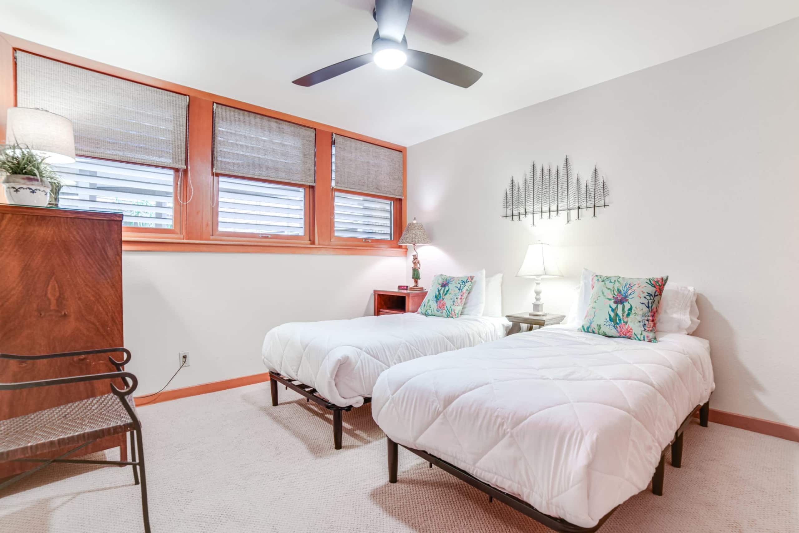 2 Bed / 2 Bath Beachfront Condo - Image 11