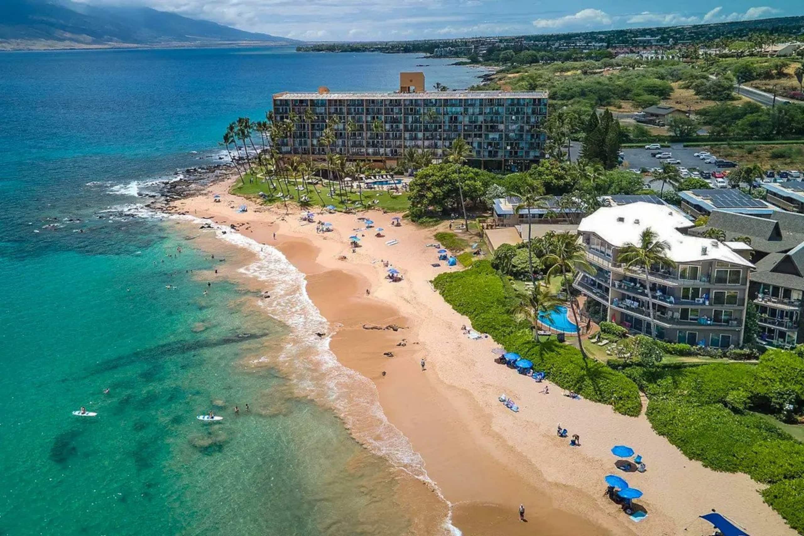 2 Bed / 2 Bath Beachfront Condo - Image 1