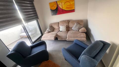 Top Airbnb: Luxurious 3-Story House Zibata in Belvedere