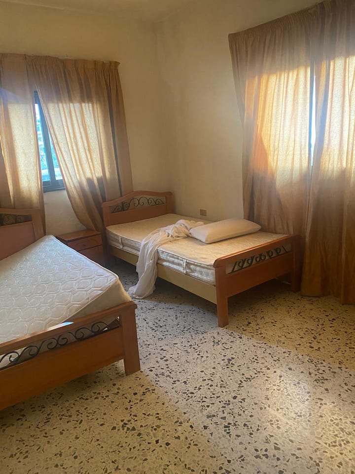 غرفة النوم 2