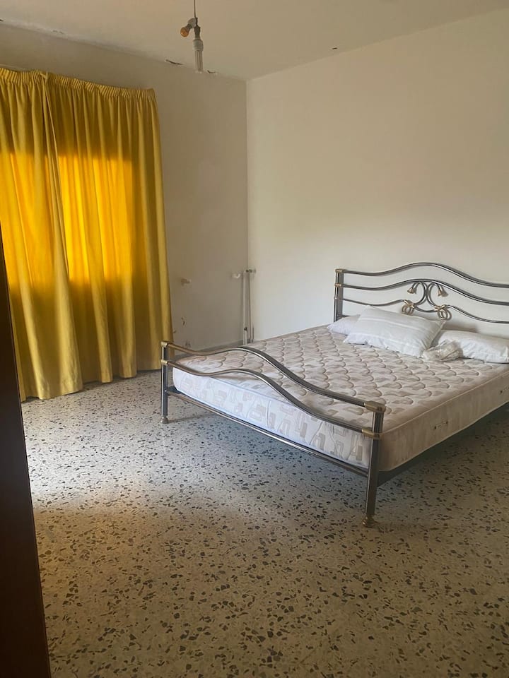 غرفة النوم 1