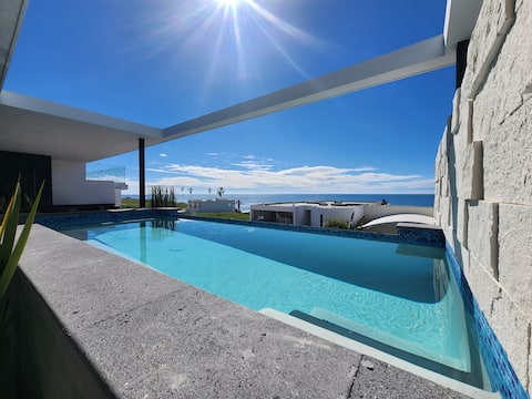 6R6B Modern Beach House with Private Pool
