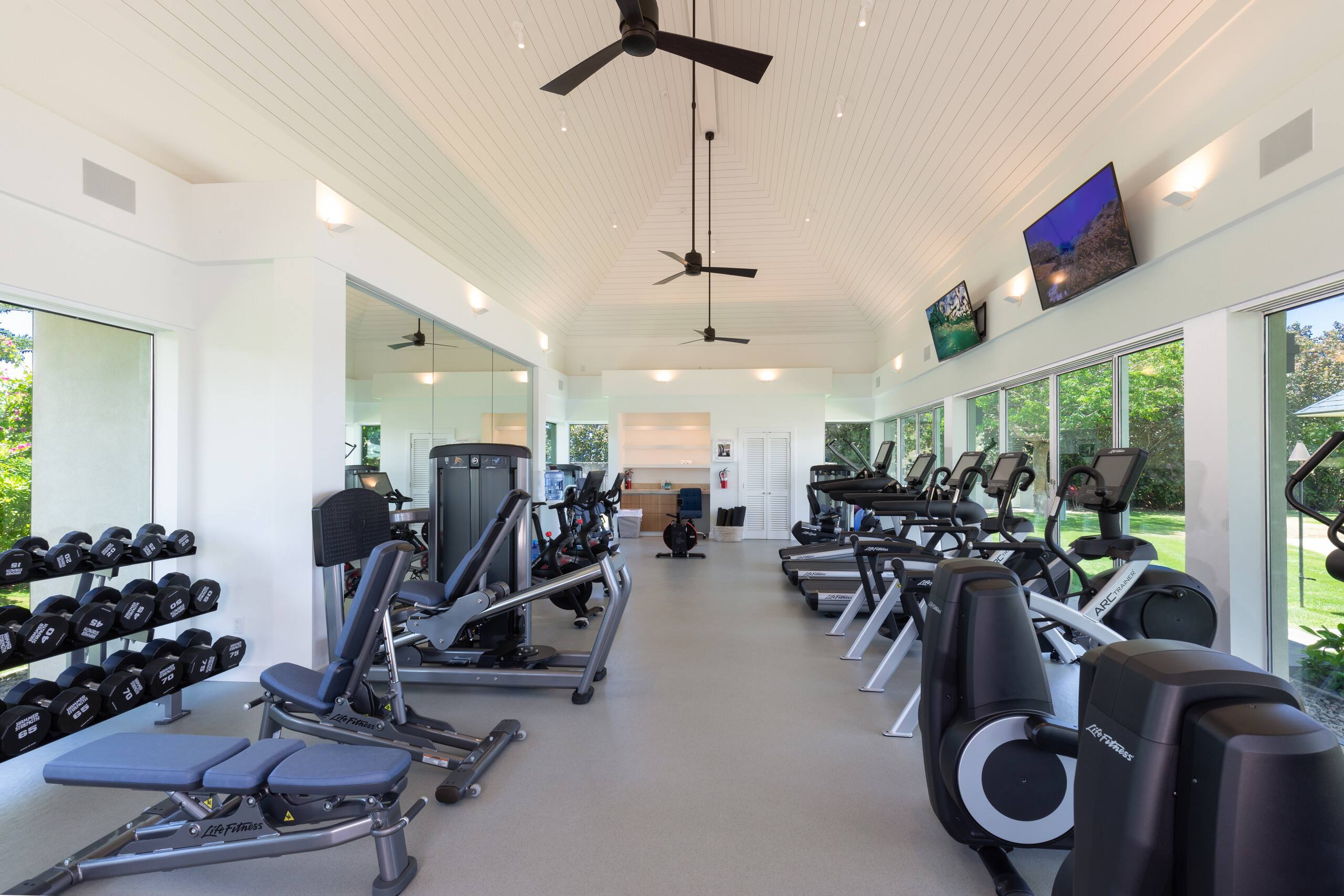 Home in Waimea · ★5.0 · 4 bedrooms · 7 beds · 4.5 baths - Image 75