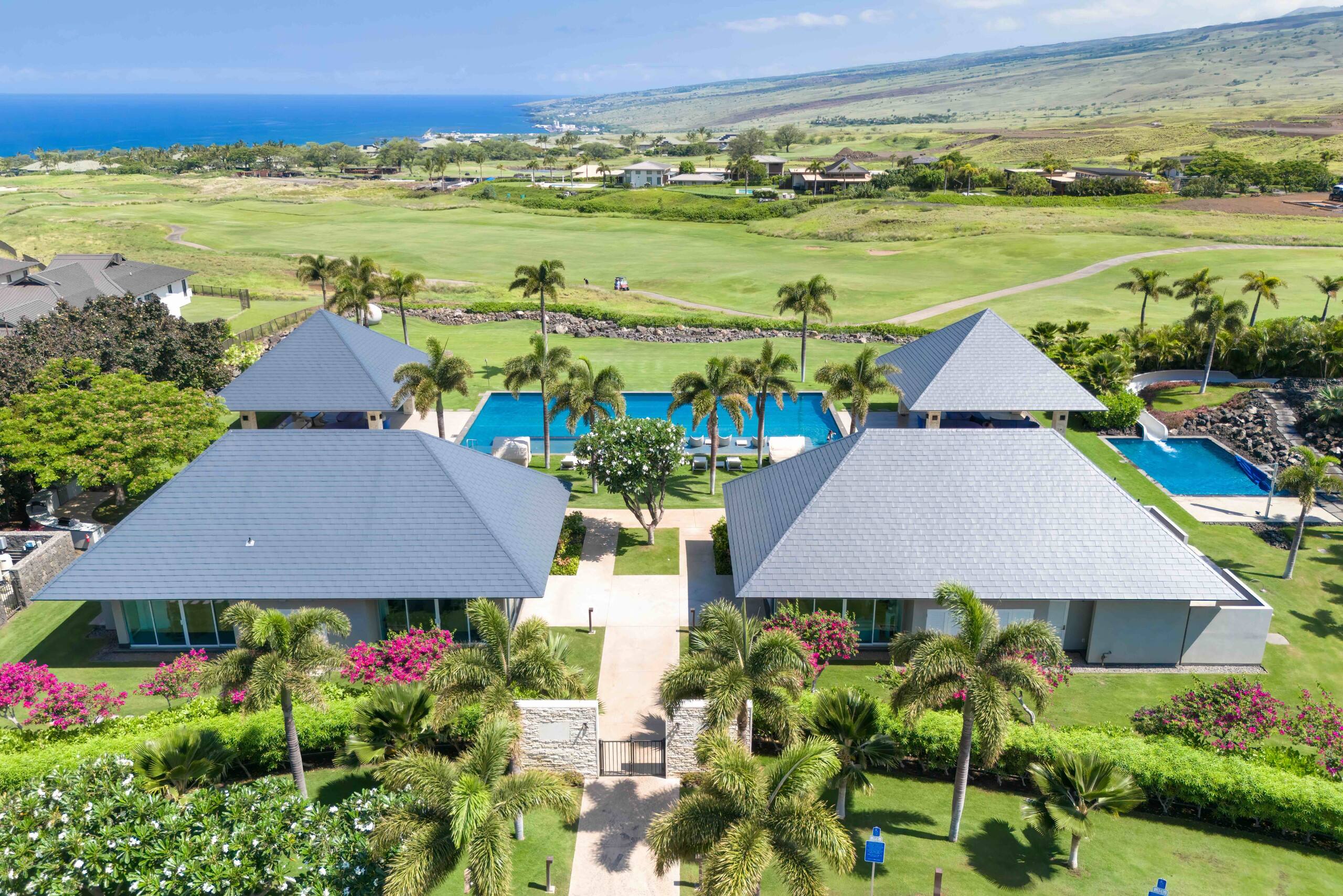Home in Waimea · ★5.0 · 4 bedrooms · 7 beds · 4.5 baths - Image 101