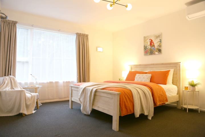 Listing in Wellington