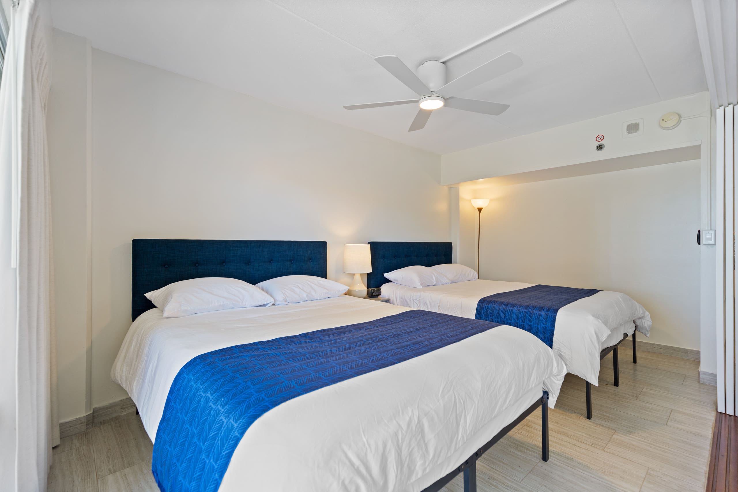 Condo in Honolulu · ★4.72 · 1 bedroom · 3 beds · 1 private bath - Image 10