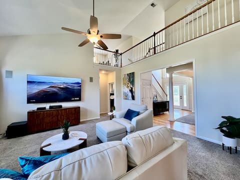 Large executive home in pool community Mason, Oh