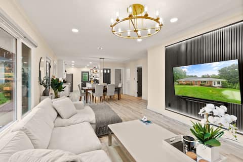 Quiet Luxury Home - Modern - King - 20 Min from DC