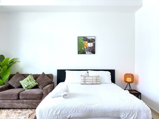 First Line Canal View Studio w/ Balcony MAX 4 Pax — foto 9