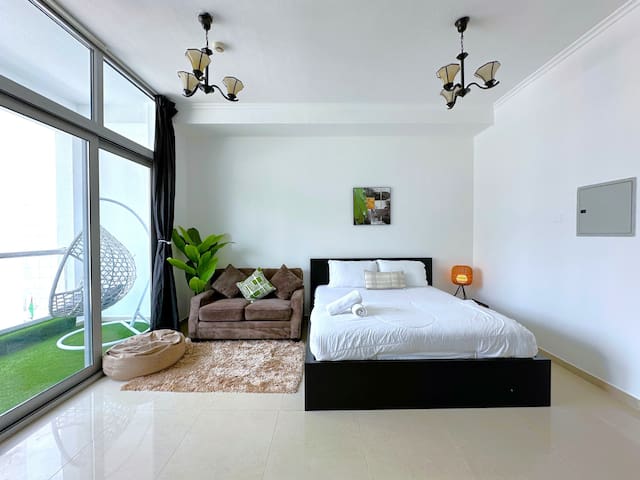 First Line Canal View Studio w/ Balcony MAX 4 Pax — foto 3