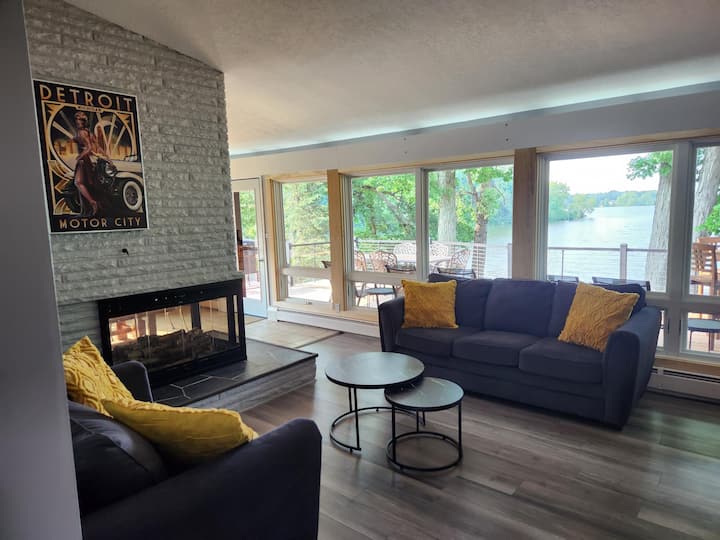 Lake House Rental Nr Pontoon Optional - Coldwater, MI