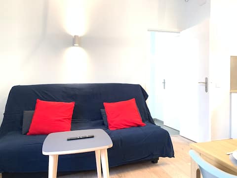 Annonce Airbnb populaire: AparthotVillage Creusot center 4: Luxury T2 of 35 m2 à Le Creusot