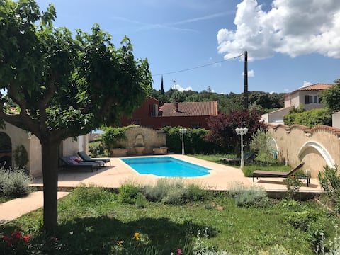 Ground floor close to Aix-en-Provence