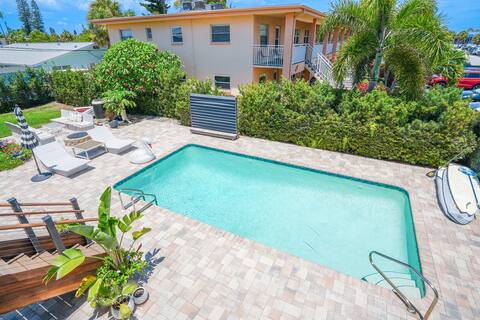St Pete Upham Beach Private Boutique Pool