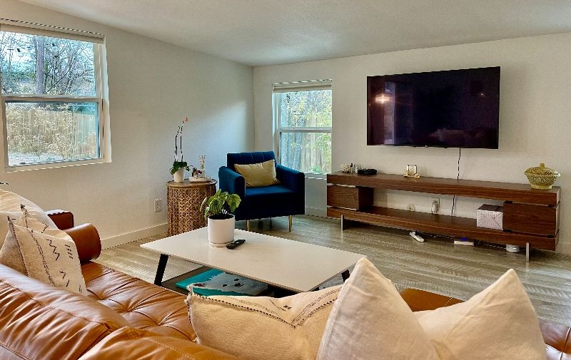Private Bedroom w Private Bath - New Owner Special
