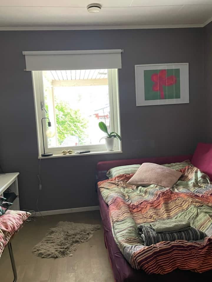 ห้องพักพร้อมโซฟาเบดถูกสร้างขึ้น