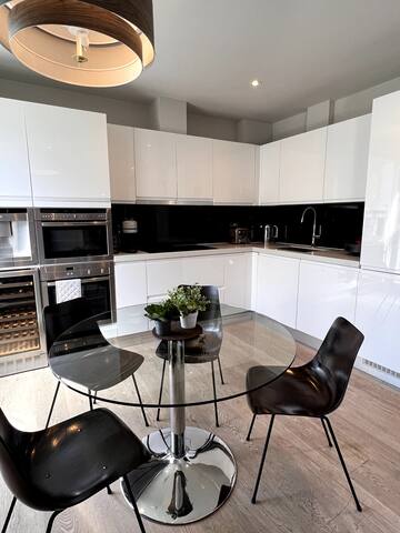 Beautiful 2 beds Apartment In Covent Garden! gallery image 4