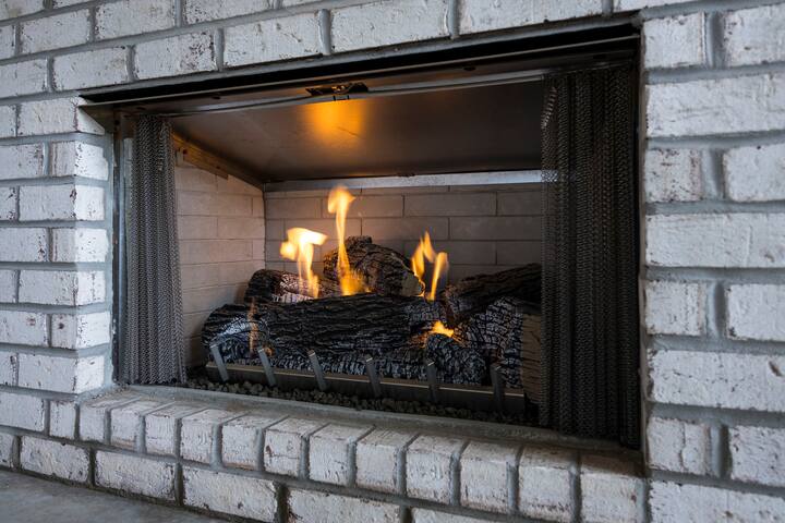 Historic Bungalow in East Nash gallery image 3