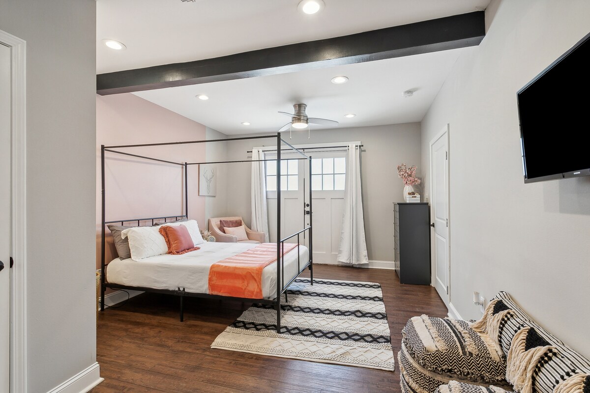 חדר שינה ראשי מרווח!