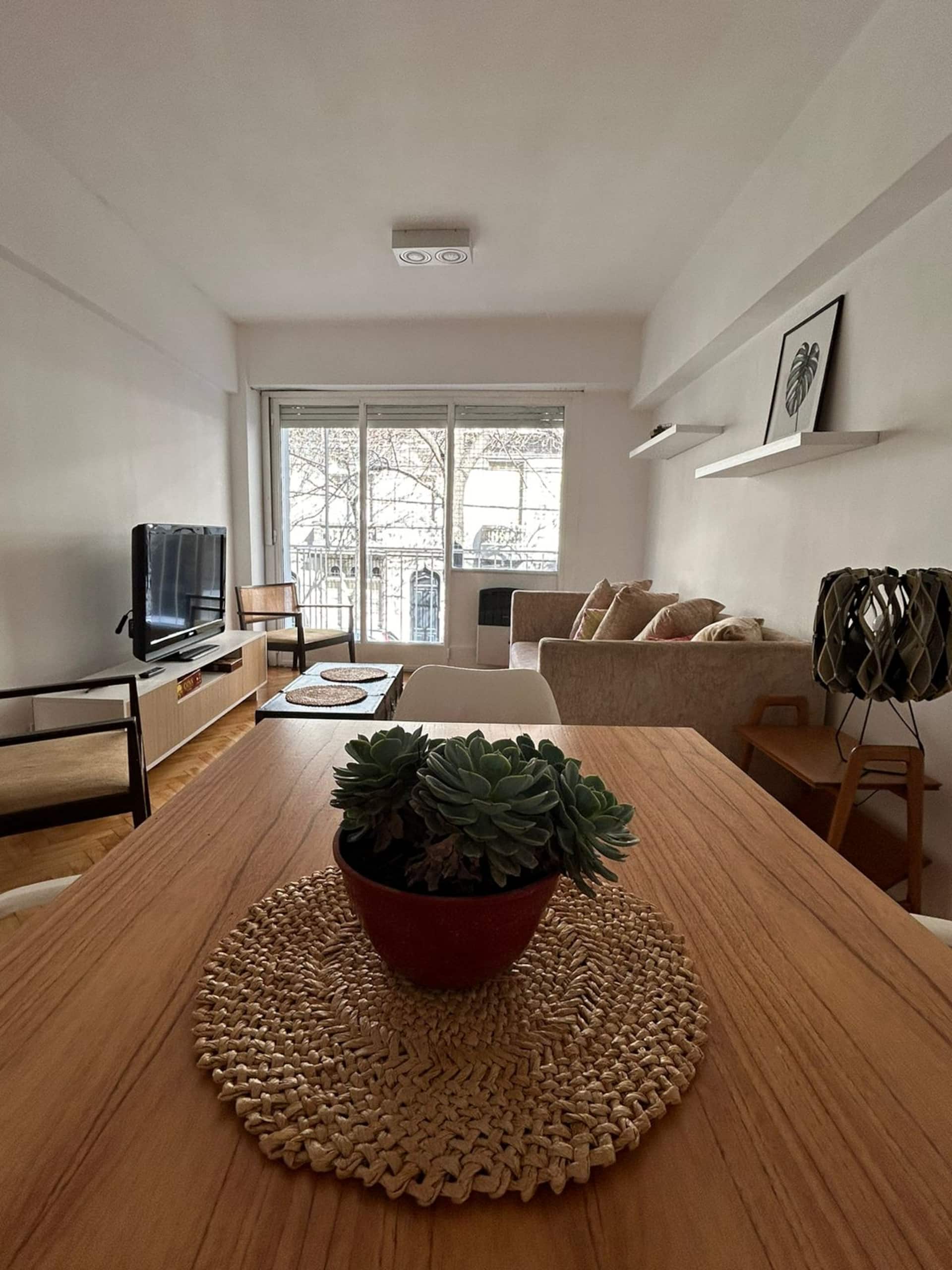 Studio apartment in Recoleta with balcony